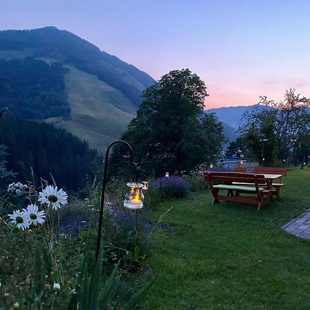 Alm Seasons Premium Chalet & Studios Saalbach-Hinterglemm Extérieur photo