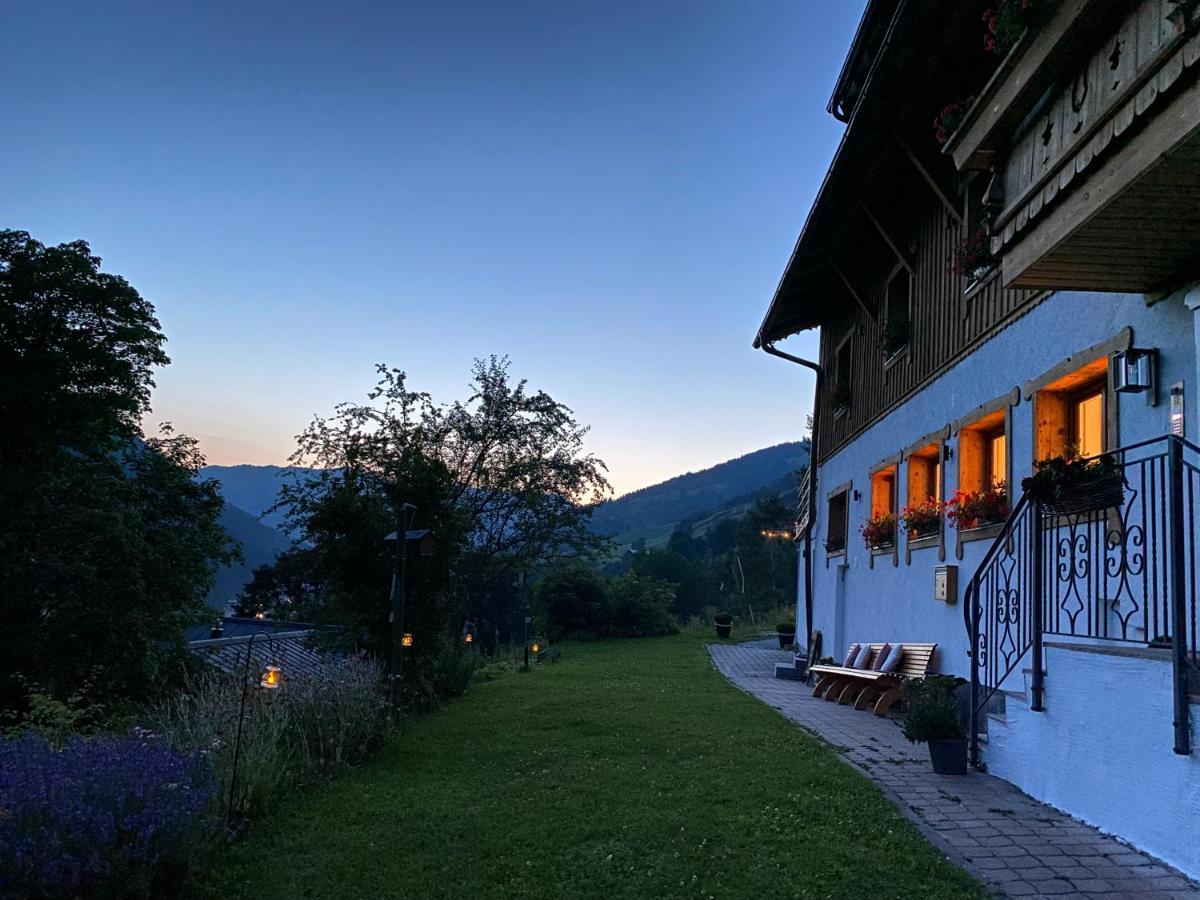 Alm Seasons Premium Chalet & Studios Saalbach-Hinterglemm Extérieur photo