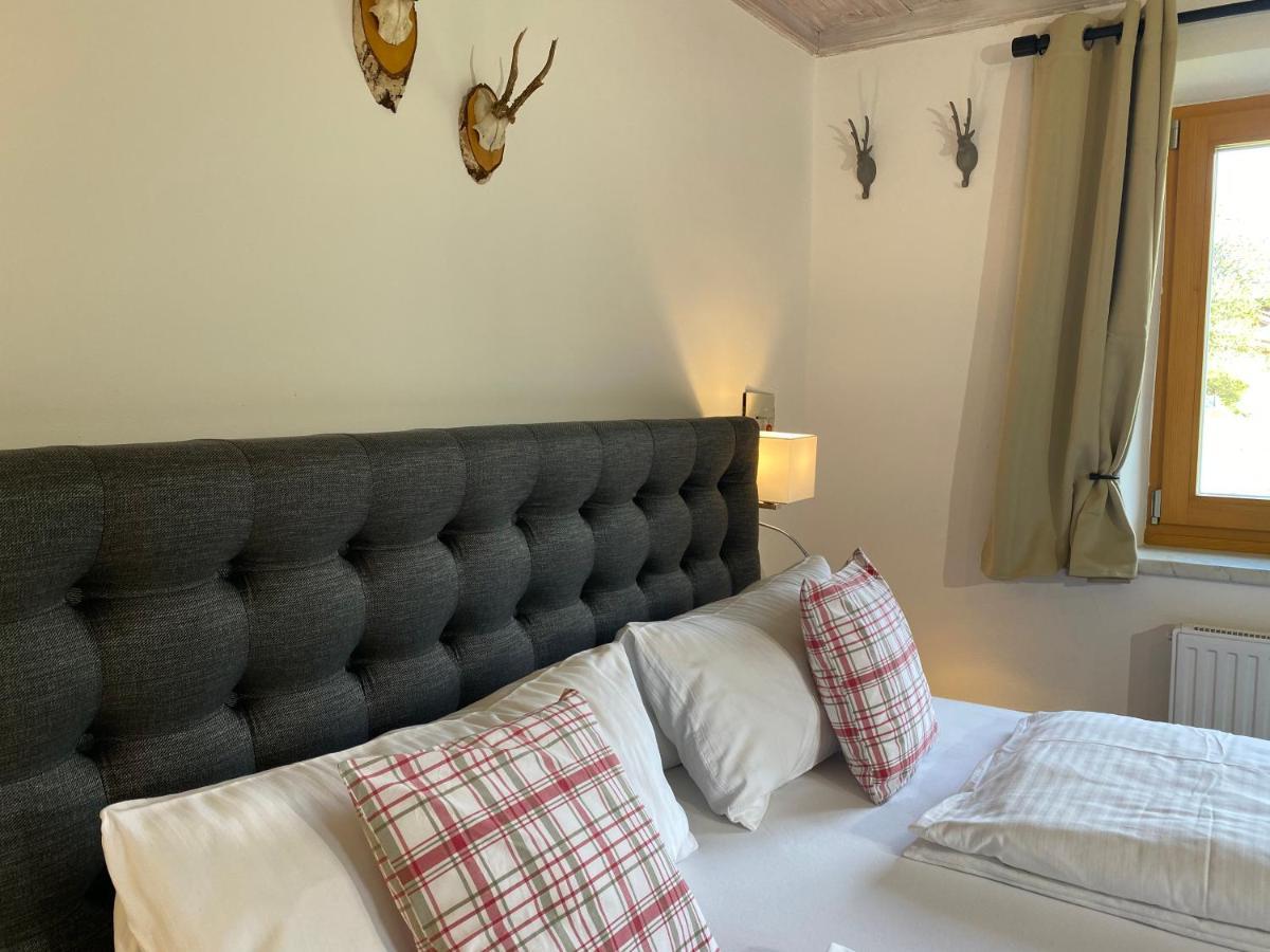 Alm Seasons Premium Chalet & Studios Saalbach-Hinterglemm Chambre photo
