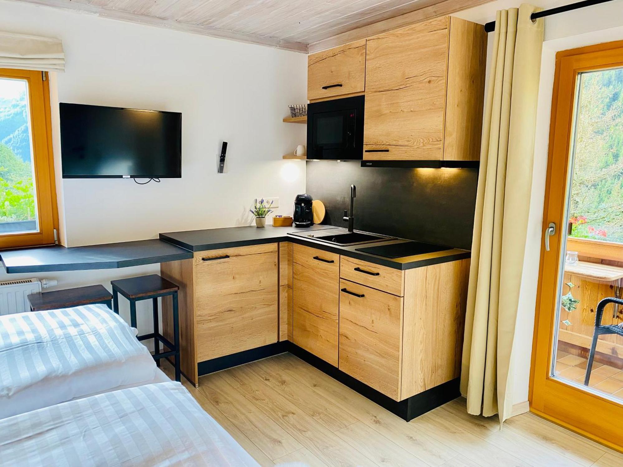 Alm Seasons Premium Chalet & Studios Saalbach-Hinterglemm Chambre photo